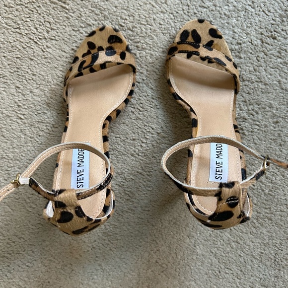 Steve Madden cheetah heels - Picture 2 of 2
